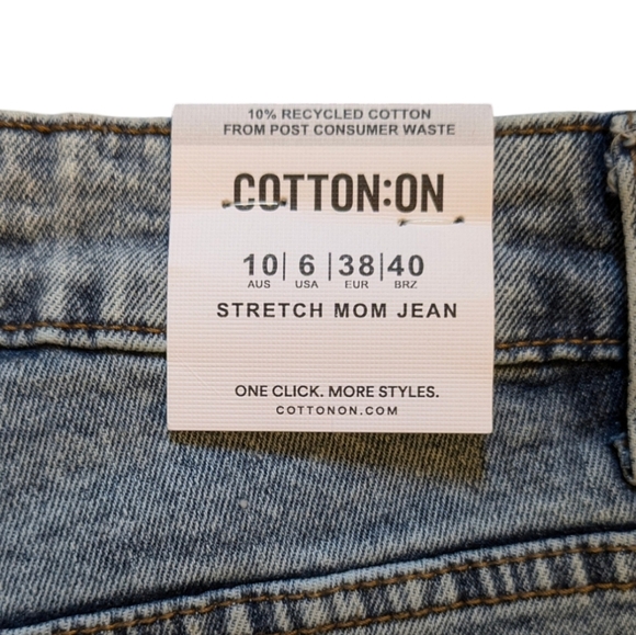 CottonOn High-Rise Mom Jeans Stretchy Distressed Tapered Leg - Size 6 US Women - Picture 5 of 8